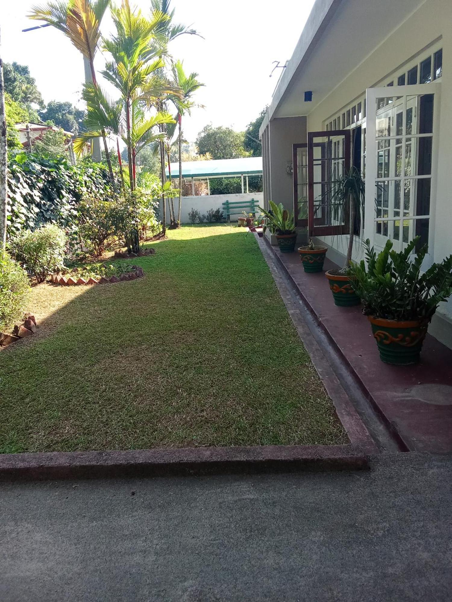 Kandy Twin Hostel Exteriör bild