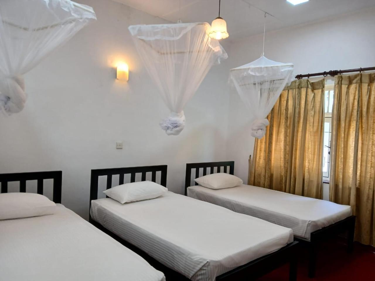 Kandy Twin Hostel Exteriör bild